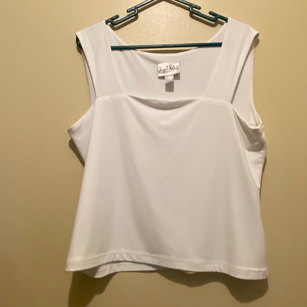 white joseph ribkoff cropped top (size 16)